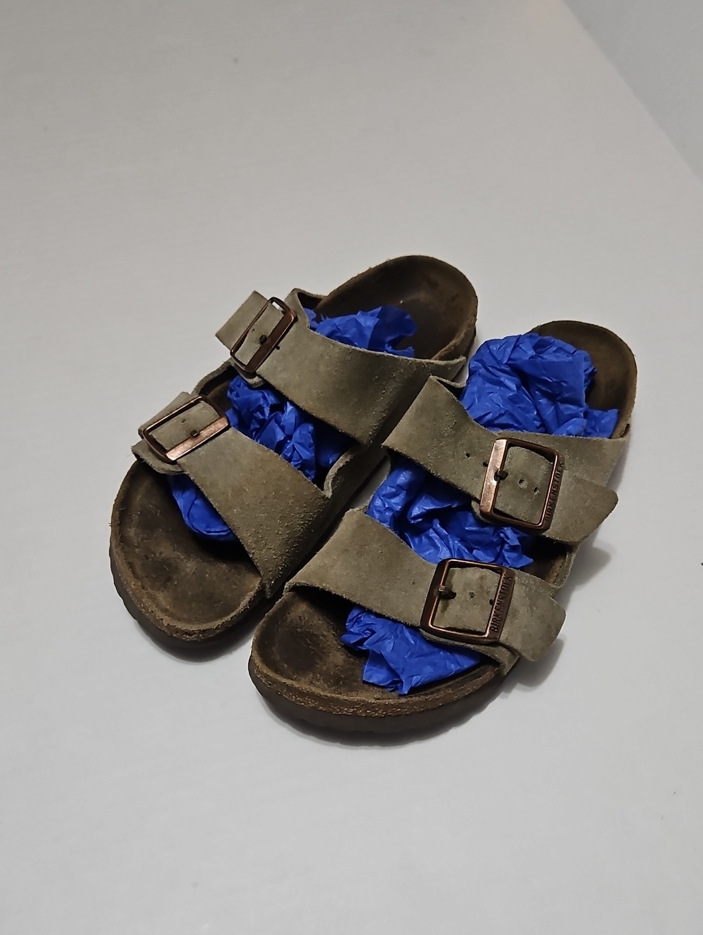 Birkenstock Unisex  ArizonaDouble Strap Buckle Sandals in Olive Gray Size 40(9)